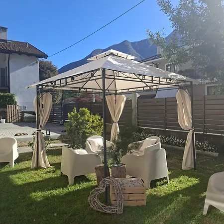 Casa de Férias Aglichalet Bosco-vasca Idromassaggio Con Parcheggio Privato E Colonnina Ricarica Auto Elettrica Con Supplemento *