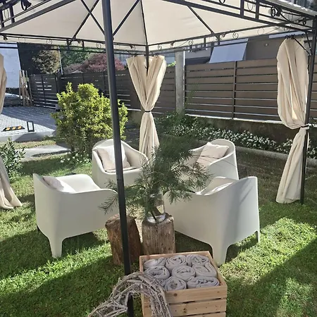 Aglichalet Bosco-vasca Idromassaggio Con Parcheggio Privato E Colonnina Ricarica Auto Elettrica Con Supplemento Сasa de vacaciones