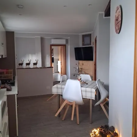 Nyaraló Aglichalet Bosco-Vasca Idromassaggio Privata, Condivisa Tra I Due Chalet, Con Parcheggio Privato Gratuito E Colonnina Ricarica Auto Veloce Con Supplemento Domodossola