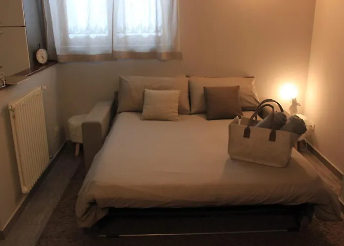 Casa de Férias Aglichalet Bosco-Vasca Idromassaggio Privata, Condivisa Tra I Due Chalet, Con Parcheggio Privato Gratuito E Colonnina Ricarica Auto Veloce Con Supplemento Domodossola