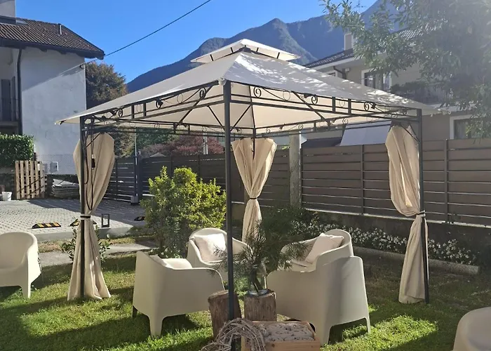 Casa de Férias Aglichalet Bosco-Vasca Idromassaggio Privata, Condivisa Tra I Due Chalet, Con Parcheggio Privato Gratuito E Colonnina Ricarica Auto Veloce Con Supplemento *